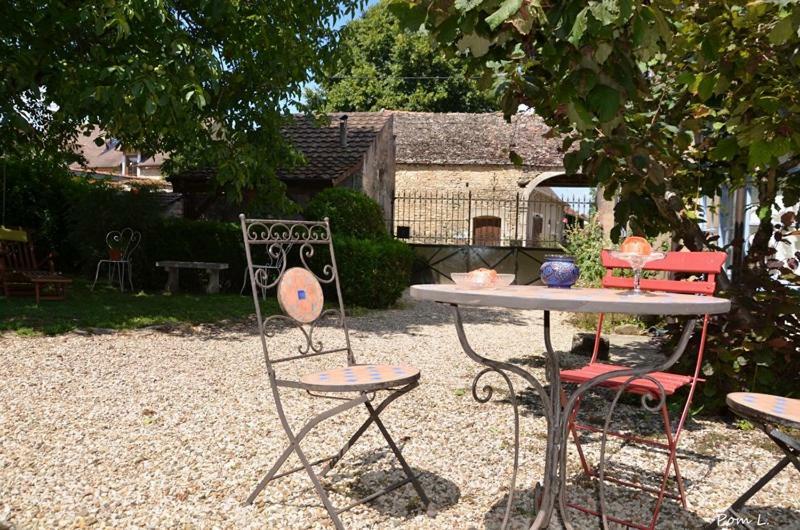 La Cuverie Du Chateau Corcelles-les-Arts Exteriör bild